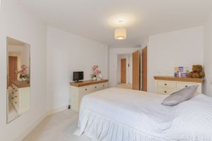 Bedroom- click for photo gallery